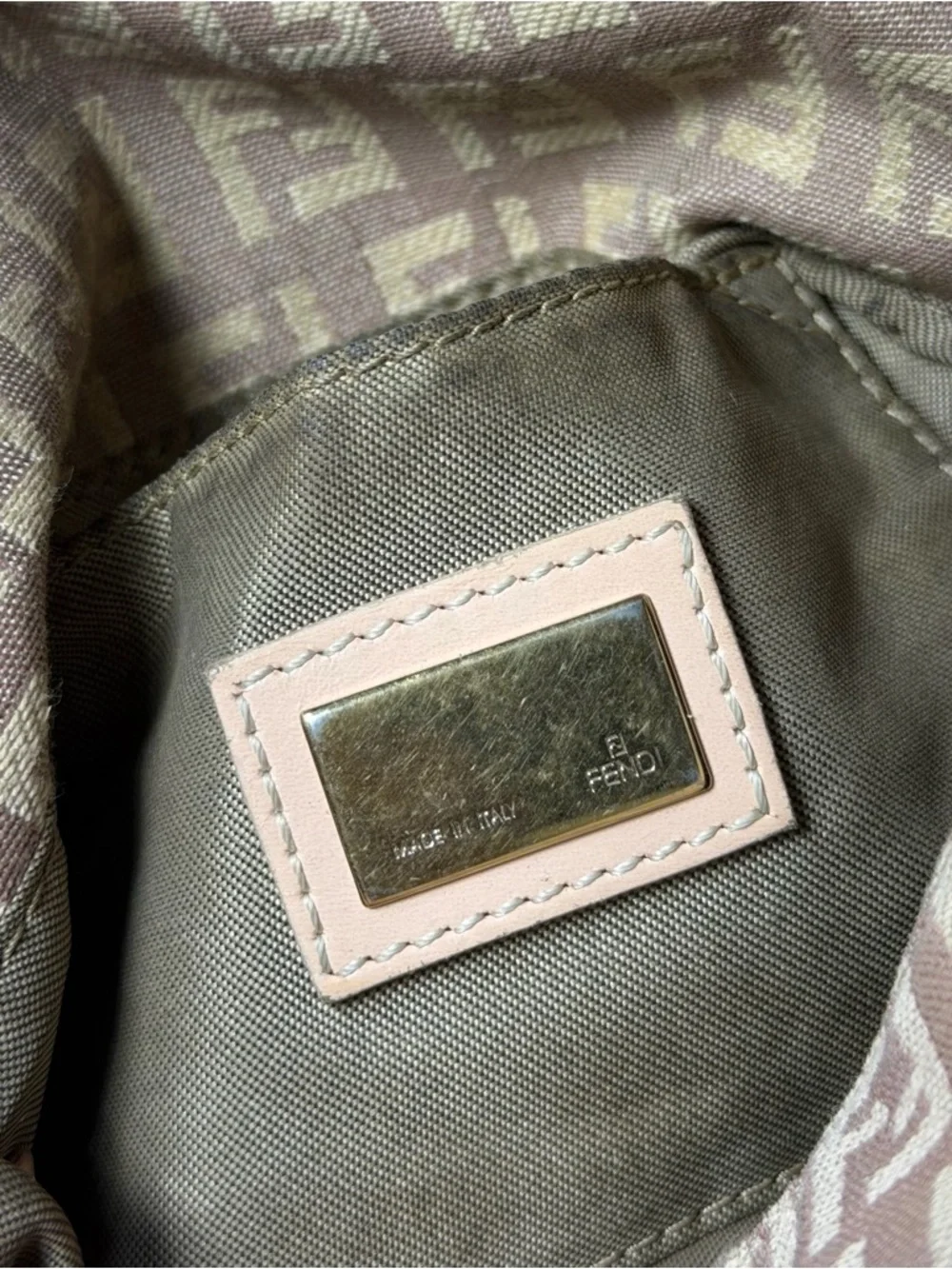 Fendi Vintage FF Mini Baguette in Pink GHW - Picture 11 of 12